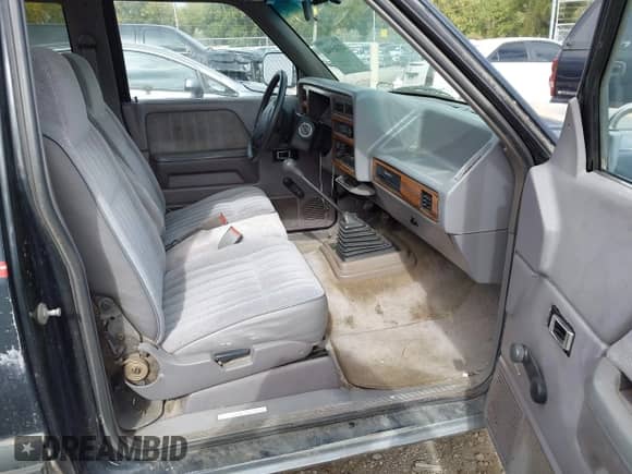 1994 Dodge Dakota with VIN 1B7GG23X9RS562415, listed as a IAAI auction lot 43365648 with 157,671 mi miles and . Bid and sale history available at DreamBid. Image 5.