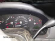 ✅ 2004 Ford Explorer XLT • VIN: 1FMDU73W64UB65897 • Lot: 41477174. Wystawiony na IAAI z przebiegiem 221 442 mil. Bezpłatny archiwum sprzedaży aukcyjnych z USA i szczegółowy raport historii pojazdu na DreamBid. Zdjęcie 7.