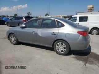 2010 Hyundai Elantra GLS z VIN KMHDU4AD7AU178413, wystawiony jako Copart lot #72579184 z przebiegiem 52 770 mil mil oraz Szkoda całkowita • Salvage title. Historia ofert i sprzedaży dostępna na DreamBid. Obrazek 2.