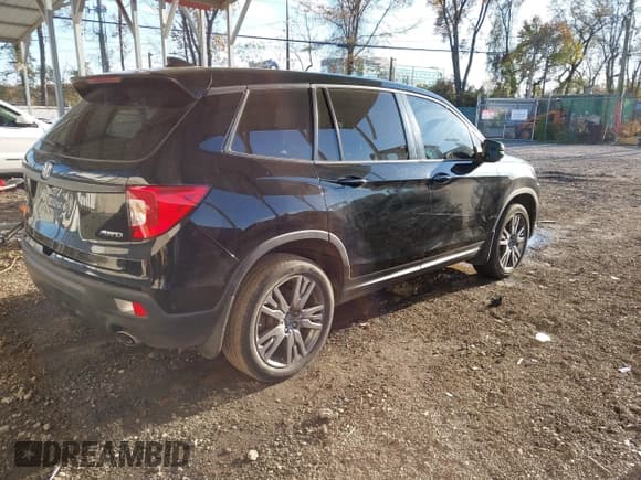 ✅ 2020 Honda Passport EX-L • VIN: 5FNYF8H52LB003956 • Lot: 43602808. Wystawiony na IAAI z przebiegiem 100 077 mil. Bezpłatny archiwum sprzedaży aukcyjnych z USA i szczegółowy raport historii pojazdu na DreamBid. Zdjęcie 4.