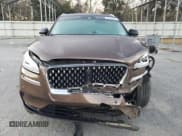 ✅ 2022 Lincoln Corsair Grand Touring • VIN: 5LMTJ5DZ6NUL11327 • Lot: 89240675. Listed on Copart with 23,662 mi. Free auction sales archive from the USA and detailed vehicle history report at DreamBid. Image 5.