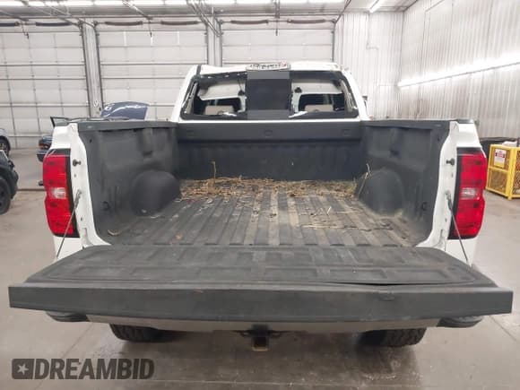 ✅ 2015 Chevrolet Silverado 1500 LTZ • VIN: 3GCUKSEC3FG215970 • Lot: 43324797. Wystawiony na IAAI z przebiegiem 157 506 mil. Bezpłatny archiwum sprzedaży aukcyjnych z USA i szczegółowy raport historii pojazdu na DreamBid. Zdjęcie 17.