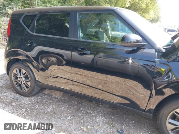 ✅ 2021 Kia Soul LX • VIN: KNDJ23AU1M7792030 • Lot: 43010317. Wystawiony na IAAI z przebiegiem 36 949 mil. Bezpłatny archiwum sprzedaży aukcyjnych z USA i szczegółowy raport historii pojazdu na DreamBid. Zdjęcie 14.