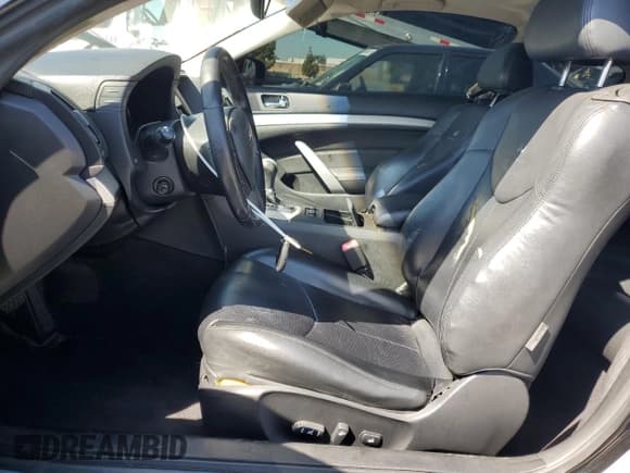 ✅ 2009 Infiniti G37 Journey • VIN: JNKCV64EX9M602013 • Lot: 80998465. Wystawiony na Copart z przebiegiem 132 646 mil. Bezpłatny archiwum sprzedaży aukcyjnych z USA i szczegółowy raport historii pojazdu na DreamBid. Zdjęcie 7.