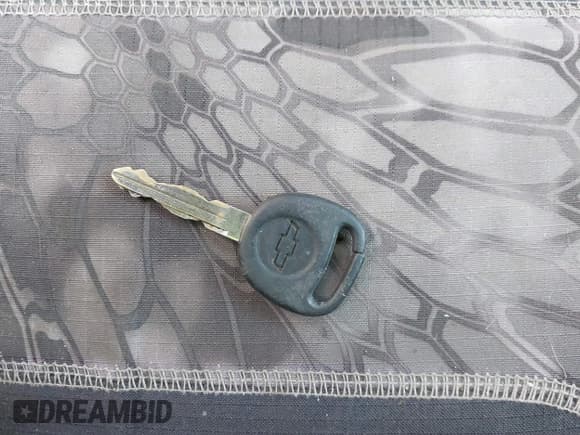 ✅ 2006 Chevrolet Silverado 2500HD LT3 • VIN: 1GCHK23D46F270846 • Lot: 41395200. Wystawiony na IAAI z przebiegiem 213 315 mil. Bezpłatny archiwum sprzedaży aukcyjnych z USA i szczegółowy raport historii pojazdu na DreamBid. Zdjęcie 11.