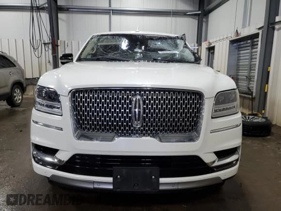 ✅ 2020 Lincoln Navigator Reserve • VIN: 5LMJJ2LT7LEL15929 • Лот: 88922825. Опубликован ранее на Copart с пробегом 61 099 миль. Бесплатный доступ к архиву аукционных продаж из США и подробный отчёт об истории автомобиля на DreamBid. Изображение 5.