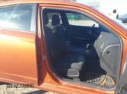 ✅ 2011 Dodge Charger SE • VIN: 2B3CL3CG6BH584838 • Lot: 43638551. Wystawiony na IAAI z przebiegiem 211 180 mil. Bezpłatny archiwum sprzedaży aukcyjnych z USA i szczegółowy raport historii pojazdu na DreamBid. Zdjęcie 5.