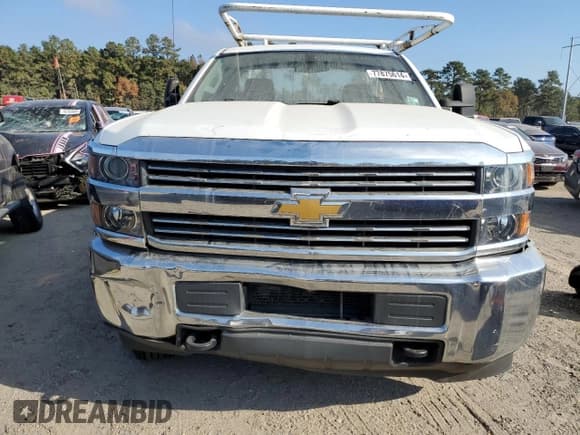 ✅ 2018 Chevrolet Silverado 2500HD Work Truck • VIN: 1GB0CUEG3JZ329622 • Лот: 77875614. Опубликован ранее на Copart с пробегом 186 173 миль. Бесплатный доступ к архиву аукционных продаж из США и подробный отчёт об истории автомобиля на DreamBid. Изображение 5.