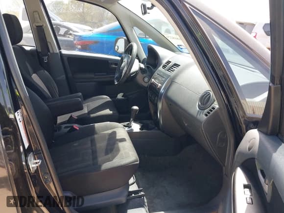 ✅ 2012 Suzuki SX4 Sportback • VIN: JS2YA5A54C6300199 • Лот: 41818229. Опубликован ранее на IAAI с пробегом 156 786 миль. Бесплатный доступ к архиву аукционных продаж из США и подробный отчёт об истории автомобиля на DreamBid. Изображение 5.