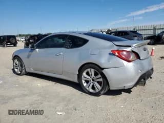 ✅ 2010 Hyundai Genesis Coupe Premium • VIN: KMHHT6KD7AU029997 • Lot: 42159755. Wystawiony na Copart z przebiegiem 143 316 mil. Bezpłatny archiwum sprzedaży aukcyjnych z USA i szczegółowy raport historii pojazdu na DreamBid. Zdjęcie 2.