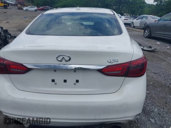 ✅ 2021 Infiniti Q50 Pure • VIN: JN1EV7APXMM700248 • Lot: 42240904. Listed on IAAI with 33,449 mi. Free auction sales archive from the USA and detailed vehicle history report at DreamBid. Image 16.