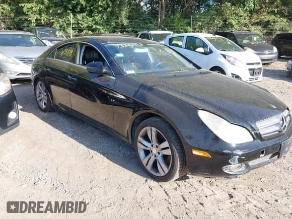 ✅ 2009 Mercedes-Benz CLS 550 • VIN: WDDDJ72X09A142976 • Лот: 43338118. Опубликован ранее на IAAI с пробегом 110 360 миль. Бесплатный доступ к архиву аукционных продаж из США и подробный отчёт об истории автомобиля на DreamBid. Изображение 1.