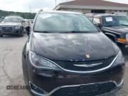 ✅ 2017 Chrysler Pacifica Touring L Plus • VIN: 2C4RC1EG9HR660761 • Lot: 43105196. Wystawiony na IAAI z przebiegiem 92 578 mil. Bezpłatny archiwum sprzedaży aukcyjnych z USA i szczegółowy raport historii pojazdu na DreamBid. Zdjęcie 6.
