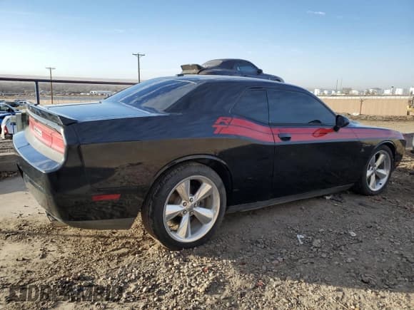 ✅ 2014 Dodge Challenger R/T 100th Anniversary Appearance • VIN: 2C3CDYBT9EH163745 • Lot: 81259504. Wystawiony na Copart z przebiegiem 156 851 mil. Bezpłatny archiwum sprzedaży aukcyjnych z USA i szczegółowy raport historii pojazdu na DreamBid. Zdjęcie 3.