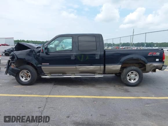 ✅ 2003 Ford F-250 XL • VIN: 1FTNW21P93EB38638 • Lot: 42278948. Listed on IAAI with 565,931 mi. Free auction sales archive from the USA and detailed vehicle history report at DreamBid. Image 14.
