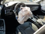 ✅ 2022 Audi Q7 Premium • VIN: WA1AJBF79ND012109 • Lot: 66459675. Wystawiony na Copart z przebiegiem 34 842 mil. Bezpłatny archiwum sprzedaży aukcyjnych z USA i szczegółowy raport historii pojazdu na DreamBid. Zdjęcie 8.