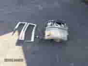 2015 Chevrolet Silverado 1500 LTZ z VIN 3GCUKSEC9FG258290, wystawiony jako IAAI lot #43514218 z przebiegiem 168 385 mil mil oraz . Historia ofert i sprzedaży dostępna na DreamBid. Obrazek 12.