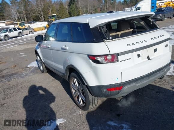 ✅ 2013 Land Rover Range Rover Evoque Pure • VIN: SALVN2BG6DH735191 • Lot: 43864560. Wystawiony na IAAI z przebiegiem 115 995 mil. Bezpłatny archiwum sprzedaży aukcyjnych z USA i szczegółowy raport historii pojazdu na DreamBid. Zdjęcie 3.