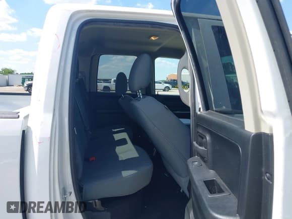 ✅ 2020 Ram 1500 Tradesman • VIN: 1C6RR6FG7LS114713 • Lot: 42227405. Listed on IAAI with 115,012 mi. Free auction sales archive from the USA and detailed vehicle history report at DreamBid. Image 8.