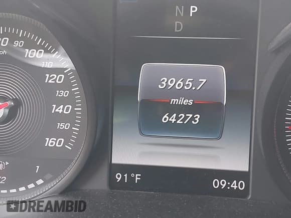 ✅ 2018 Mercedes-Benz GLC 300 • VIN: WDC0G4KB2JV045019 • Lot: 42835520. Listed on IAAI with 64,273 mi. Free auction sales archive from the USA and detailed vehicle history report at DreamBid. Image 15.