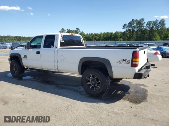 ✅ 2001 Chevrolet Silverado 2500HD LS • VIN: 1GCHK29U61E316862 • Lot: 57590155. Wystawiony na Copart z przebiegiem Nie podano. Bezpłatny archiwum sprzedaży aukcyjnych z USA i szczegółowy raport historii pojazdu na DreamBid. Zdjęcie 2.