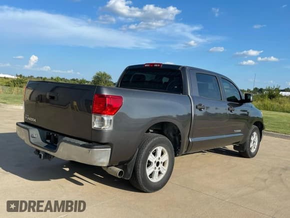 ✅ 2012 Toyota Tundra • VIN: 5TFEM5F12CX043550 • Лот: 83765415. Опубликован ранее на Copart с пробегом 242 142 миль. Бесплатный доступ к архиву аукционных продаж из США и подробный отчёт об истории автомобиля на DreamBid. Изображение 4.