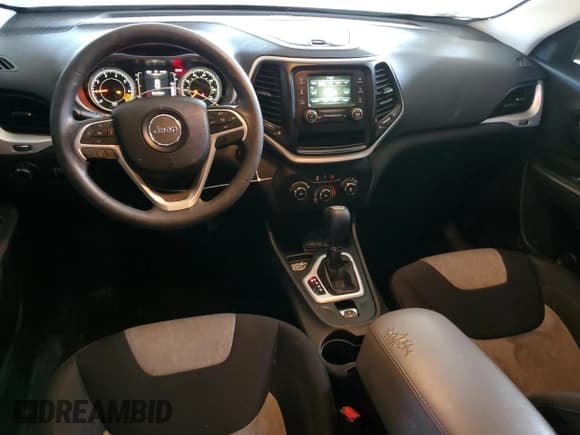 ✅ 2014 Jeep Cherokee Sport • VIN: 1C4PJLAB0EW217243 • Lot: 91706885. Wystawiony na Copart z przebiegiem 98 220 mil. Bezpłatny archiwum sprzedaży aukcyjnych z USA i szczegółowy raport historii pojazdu na DreamBid. Zdjęcie 8.