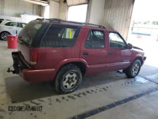 ✅ 2002 Chevrolet Blazer LS • VIN: 1GNDT13W62K198175 • Lot: 71952095. Wystawiony na Copart z przebiegiem 130 525 mil. Bezpłatny archiwum sprzedaży aukcyjnych z USA i szczegółowy raport historii pojazdu na DreamBid. Zdjęcie 3.