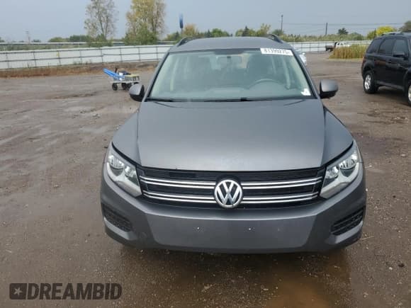 ✅ 2018 Volkswagen Tiguan • VIN: WVGBV7AX8JK004412 • Lot: 81399275. Listed on Copart with 179,485 mi. Free auction sales archive from the USA and detailed vehicle history report at DreamBid. Image 5.
