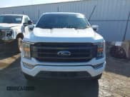 ✅ 2021 Ford F-150 XL • VIN: 1FTFW1E87MKD38082 • Lot: 42706160. Wystawiony na IAAI z przebiegiem 84 308 mil. Bezpłatny archiwum sprzedaży aukcyjnych z USA i szczegółowy raport historii pojazdu na DreamBid. Zdjęcie 12.