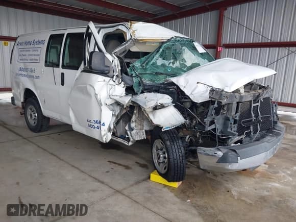 ✅ 2014 GMC Savana Cargo • VIN: 1GTW7FCA9E1906226 • Lot: 41214520. Wystawiony na IAAI z przebiegiem 120 794 mil. Bezpłatny archiwum sprzedaży aukcyjnych z USA i szczegółowy raport historii pojazdu na DreamBid. Zdjęcie 1.