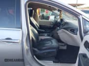 ✅ 2021 Chrysler Pacifica Hybrid Touring L • VIN: 2C4RC1L7XMR581385 • Lot: 43566058. Listed on IAAI with 6,979 mi. Free auction sales archive from the USA and detailed vehicle history report at DreamBid. Image 5.