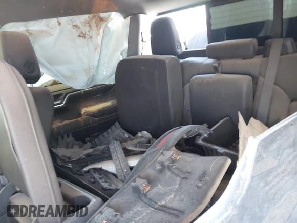 ✅ 2024 Chevrolet Silverado 1500 LT Trail Boss • VIN: 3GCUDFEL2RG356518 • Lot: 43463787. Listed on IAAI with Not provided. Free auction sales archive from the USA and detailed vehicle history report at DreamBid. Image 8.