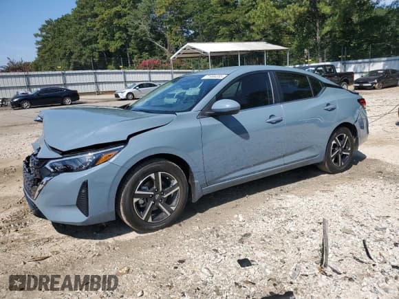 ✅ 2025 Nissan Sentra SV • VIN: 3N1AB8CV1SY211532 • Лот: 71986355. Опубликован ранее на Copart с пробегом 5 876 миль. Бесплатный доступ к архиву аукционных продаж из США и подробный отчёт об истории автомобиля на DreamBid. Изображение 1.