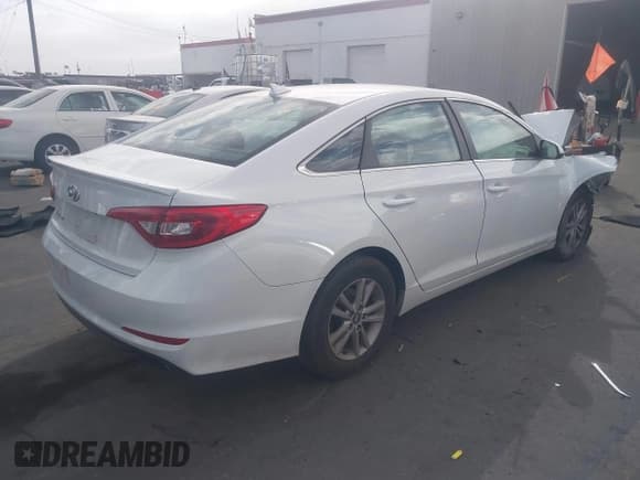 ✅ 2016 Hyundai Sonata SE • VIN: 5NPE24AF0GH419215 • Лот: 43177653. Опубликован ранее на IAAI с пробегом 153 087 миль. Бесплатный доступ к архиву аукционных продаж из США и подробный отчёт об истории автомобиля на DreamBid. Изображение 4.