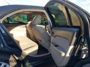 ✅ 2010 Ford Fusion Hybrid • VIN: 3FADP0L32AR270891 • Lot: 43210675. Wystawiony na IAAI z przebiegiem 277 208 mil. Bezpłatny archiwum sprzedaży aukcyjnych z USA i szczegółowy raport historii pojazdu na DreamBid. Zdjęcie 8.