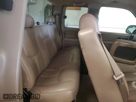 ✅ 2004 Chevrolet Silverado 1500 • VIN: 2GCEK19T441242545 • Lot: 59796425. Listed on Copart with 188,700 mi. Free auction sales archive from the USA and detailed vehicle history report at DreamBid. Image 10.