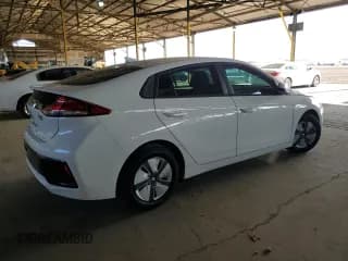 ✅ 2017 Hyundai Ioniq Blue • VIN: KMHC65LC6HU031266 • Lot: 69838564. Wystawiony na Copart z przebiegiem 162 157 mil. Bezpłatny archiwum sprzedaży aukcyjnych z USA i szczegółowy raport historii pojazdu na DreamBid. Zdjęcie 3.