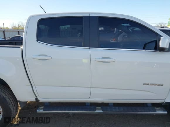 ✅ 2020 Chevrolet Colorado 2WD LT • VIN: 1GCGSCEN1L1124890 • Lot: 41856902. Wystawiony na IAAI z przebiegiem 85 512 mil. Bezpłatny archiwum sprzedaży aukcyjnych z USA i szczegółowy raport historii pojazdu na DreamBid. Zdjęcie 13.