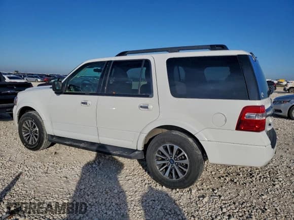 ✅ 2015 Ford Expedition XLT • VIN: 1FMJU1HT6FEF49934 • Lot: 95263485. Wystawiony na Copart z przebiegiem 215 542 mil. Bezpłatny archiwum sprzedaży aukcyjnych z USA i szczegółowy raport historii pojazdu na DreamBid. Zdjęcie 2.