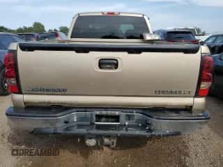 2004 Chevrolet Silverado 1500 Z71 с VIN 2GCEK19TX41120336, выставлен на аукционе Copart как лот 68263844 с пробегом 182 262 миль миль и Списание • Salvage title. История ставок и продаж доступна на DreamBid. Изображение 6.