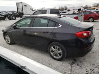 ✅ 2017 Chevrolet Cruze LT • VIN: 1G1BE5SM1H7225224 • Lot: 72656232. Wystawiony na Copart z przebiegiem 95 541 mil. Bezpłatny archiwum sprzedaży aukcyjnych z USA i szczegółowy raport historii pojazdu na DreamBid. Zdjęcie 2.