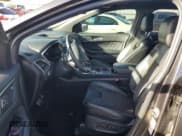 ✅ 2020 Ford Edge ST • VIN: 2FMPK4AP3LBA46707 • Lot: 85332704. Wystawiony na Copart z przebiegiem 56 424 mil. Bezpłatny archiwum sprzedaży aukcyjnych z USA i szczegółowy raport historii pojazdu na DreamBid. Zdjęcie 7.