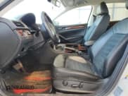 ✅ 2012 Volkswagen Passat SEL Premium • VIN: 1VWCN7A33CC012112 • Лот: 70836725. Опубликован ранее на Copart с пробегом Не указан. Бесплатный доступ к архиву аукционных продаж из США и подробный отчёт об истории автомобиля на DreamBid. Изображение 7.