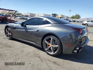 ✅ 2014 Ferrari California • VIN: ZFF65TJA4E0202028 • Lot: 72888484. Wystawiony na Copart z przebiegiem 25 769 mil. Bezpłatny archiwum sprzedaży aukcyjnych z USA i szczegółowy raport historii pojazdu na DreamBid. Zdjęcie 2.