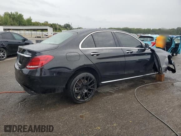 ✅ 2015 Mercedes-Benz C 300 Sport • VIN: 55SWF4KB4FU094939 • Lot: 85131745. Listed on Copart with 61,907 mi. Free auction sales archive from the USA and detailed vehicle history report at DreamBid. Image 3.