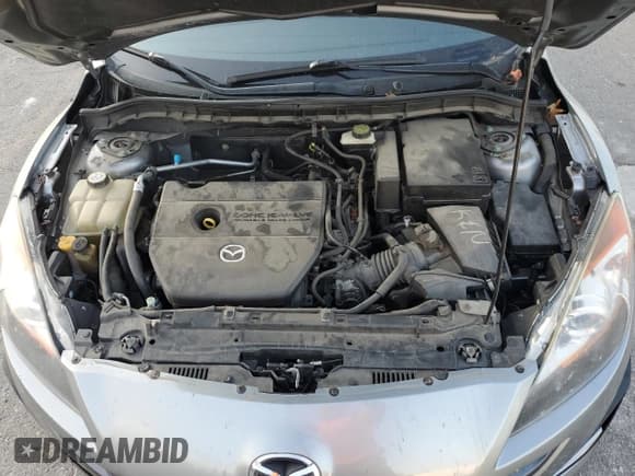 ✅ 2010 Mazda 3 S Sport • VIN: JM1BL1H56A1298703 • Лот: 86098185. Опубликован ранее на Copart с пробегом 169 337 миль. Бесплатный доступ к архиву аукционных продаж из США и подробный отчёт об истории автомобиля на DreamBid. Изображение 12.