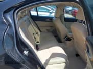 ✅ 2017 Alfa Romeo Giulia Ti • VIN: ZARFAECN4H7533456 • Lot: 42454831. Wystawiony na IAAI z przebiegiem 35 853 mil. Bezpłatny archiwum sprzedaży aukcyjnych z USA i szczegółowy raport historii pojazdu na DreamBid. Zdjęcie 8.