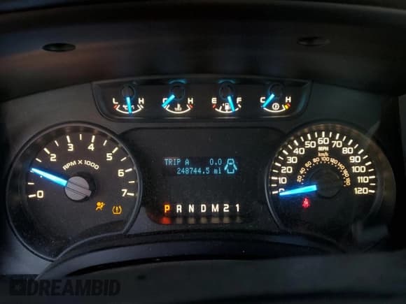 ✅ 2014 Ford F-150 XL • VIN: 1FTFX1CF4EKG35620 • Lot: 93029145. Listed on Copart with 248,744 mi. Free auction sales archive from the USA and detailed vehicle history report at DreamBid. Image 9.