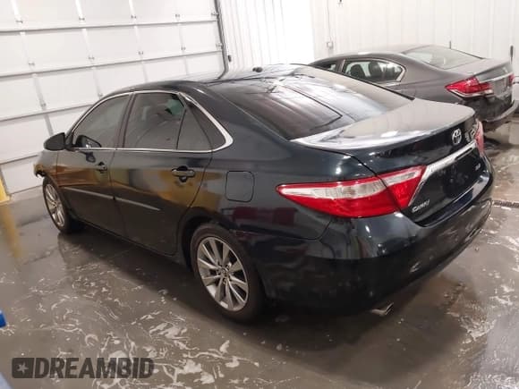 ✅ 2015 Toyota Camry XSE • VIN: 4T1BK1FK5FU028875 • Лот: 42241803. Опубликован ранее на IAAI с пробегом 113 689 миль. Бесплатный доступ к архиву аукционных продаж из США и подробный отчёт об истории автомобиля на DreamBid. Изображение 3.